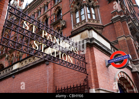 La gare de St Pancras International Londres Angleterre Royaume-Uni uk Banque D'Images