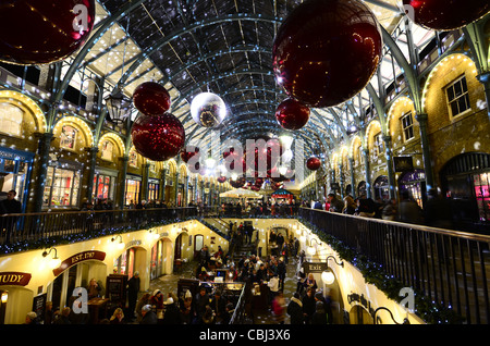 Covent Garden à Noël Banque D'Images