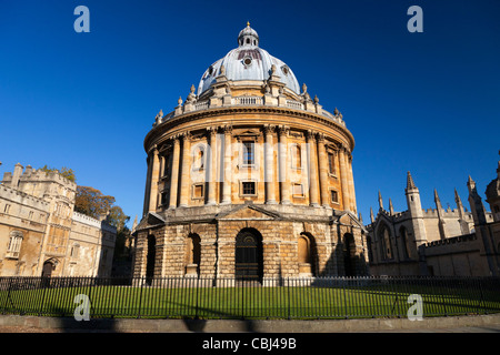 Radcliffe Square Oxford, matin d'automne 4 Banque D'Images