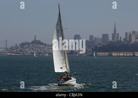 La voile sur le tourisme nautique de la baie de San Francisco Banque D'Images