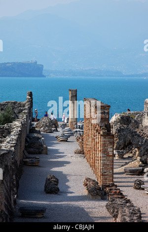 Grotte di Catullo, Sirmione, Lac de Garde, Vénétie, Italie Banque D'Images