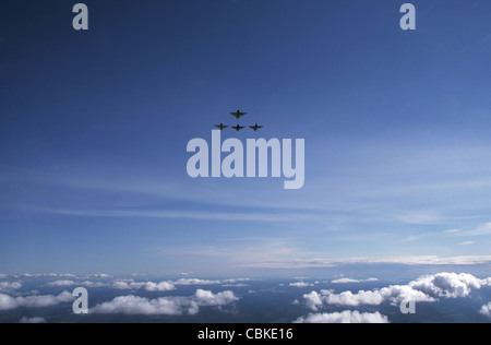 Saab 37 Viggen quatre combattants de l'Armée de l'air suédoise. Banque D'Images