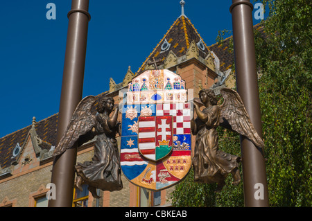 Armoiries de l'extérieur de ville à la Place Kossuth Lajos ter Belvaros centre ville Kecskemet Hongrie Europe Banque D'Images