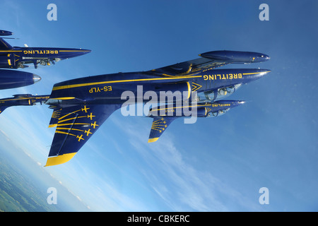 Le vol avec l'Aero L-39 Albatros du Breitling Jet Team, la plus grande équipe de civil à réaction. Banque D'Images