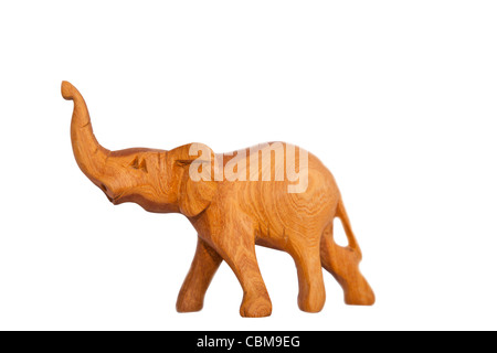 Fait main en bois elephant isolated on white Banque D'Images