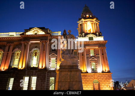 Titanic memorial sculpture dans le parc de l'hôtel de ville de Belfast en Irlande du Nord uk united kingdom Banque D'Images