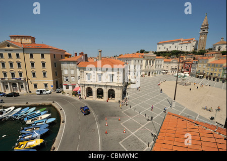 Marina et du quartier historique de Piran, Slovénie, péninsule de l'Istrie Banque D'Images