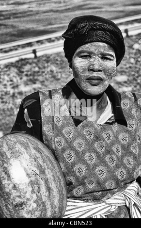 Portrait de l'Afrique de l'Afrique du Sud Garden Route femme Xhosa Banque D'Images