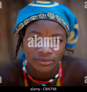 Mudimba Femme avec serre-tête appelé Misses Ines, Angola Banque D'Images