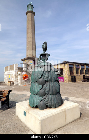 Mme Booth, le shell Dame de Margate, une sculpture en bronze de Ann Carrington en 2008 Banque D'Images