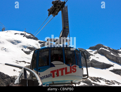 La rotation de la télécabine du mont Titls, Alpes Suisses, Suisse Banque D'Images