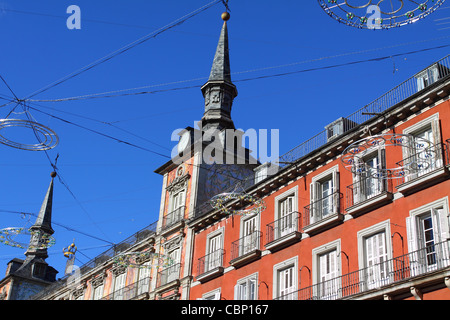 Détail d'une façade décorée et d'un balcon à la Palza Mayor, Madrid, Espagne. Banque D'Images