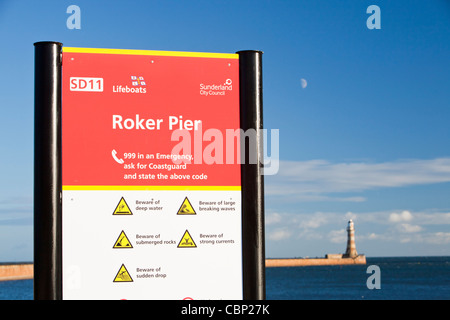 Roker Pier à l'embouchure de la rivière porter à Sunderland, au nord-est, au Royaume-Uni. Banque D'Images