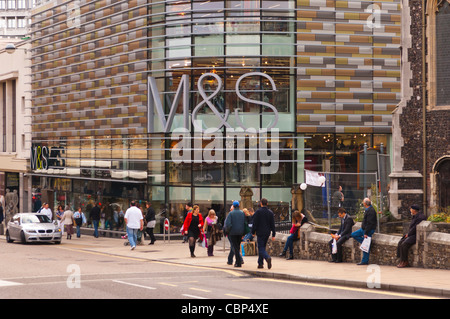 Le M & S Marks and Spencer shop store à Norwich , Norfolk , Angleterre , Angleterre , Royaume-Uni Banque D'Images