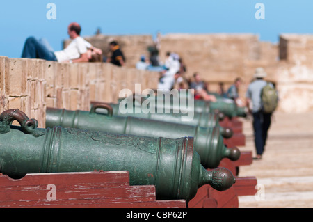 Canons à Skala de la ville à Essaouira,Maroc Banque D'Images