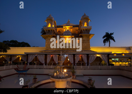 L'île Jagmandir Palace du complexe City Palace du 76ème Maharana de Mewar, Shreeji Arvind Singh Mewar d'Udaipur Rajasthan Inde Banque D'Images