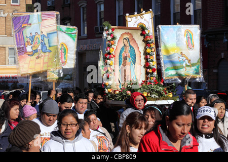 12 Décembre, fête de la Vierge de Guadalupe, Greenpoint, Brooklyn, New York City, New York, USA Banque D'Images