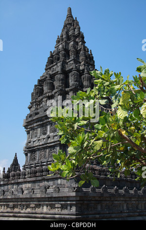 Prambanan est un neuvième siècle temple hindou composé dans le centre de Java, en Indonésie, Banque D'Images