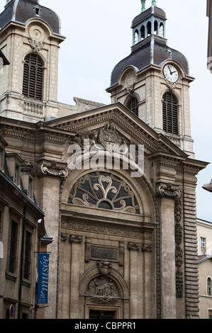Lyon, France : l'hôpital Hôtel Dieu et le Musée des Hospices Civils, le 2 septembre 2009. (Photo : Matt Bostock) Banque D'Images