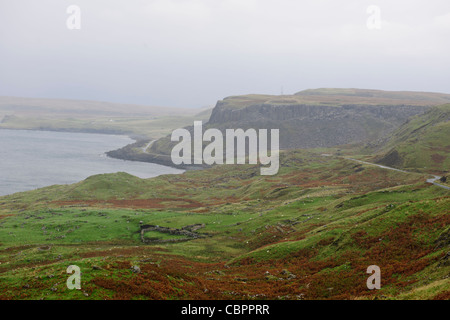 Duntulm Castle, 16ème siècle,Misty Vue sur Outer Hebrides,Flodigarry, Oban, île de Skye, Écosse, Ecosse Banque D'Images