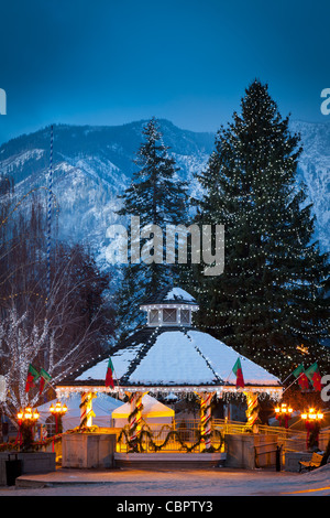 Lumières de Noël dans l'ouest de l'État de Washington ville de Leavenworth Banque D'Images