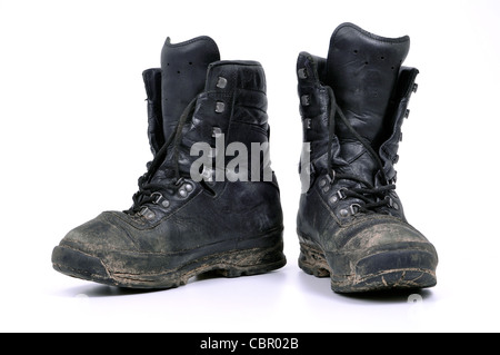 Utilisé, sale des bottes militaires de l'armée polonaise Banque D'Images