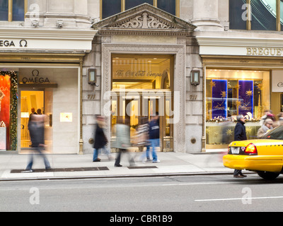 Le COCA-COLA BUILDING, 711 Fifth Avenue, New York, 2011 La saison de vacances Banque D'Images