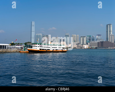 Dh Wan Chai, Hong Kong Wan Chai waterfront Xin Fa premier ferry pier Tsim Sha Tsui skyline Banque D'Images