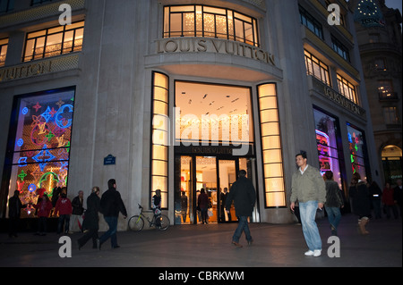 Paris, France, détail, vitrine, magasin de mode de luxe, LVMH