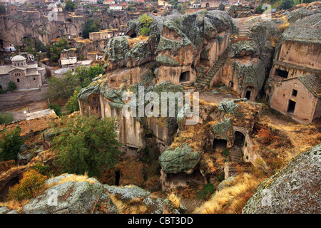 Petite partie de Guzelyurt, l'une des plus belles villes de la Cappadoce, dans la préfecture d'Aksaray, à proximité de la vallée d'Ihlara. La Turquie Banque D'Images