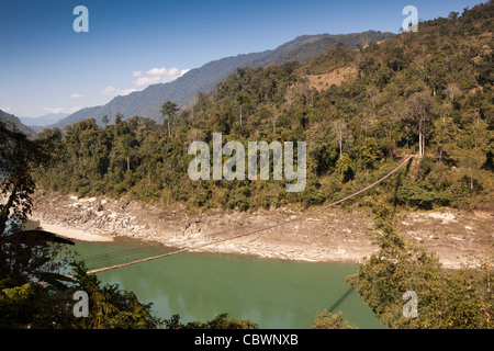 L'Inde, de l'Arunachal Pradesh, Panging village, pont suspendu sur la rivière Digang Siang, ou au pied de l'himalaya Banque D'Images