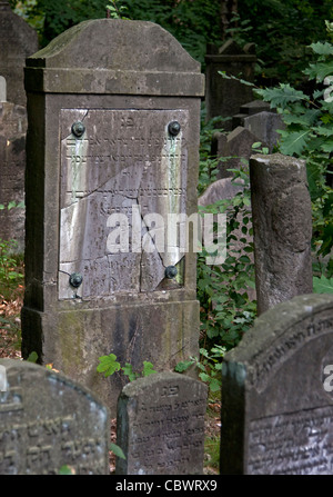 Vieux cimetière pierres tombales, Hambourg, Allemagne Banque D'Images