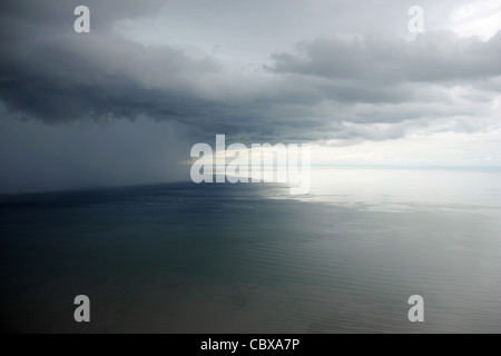 Cette tempête tropicale au large de la côte de la Sierra Leone, l'Afrique de l'Ouest Banque D'Images