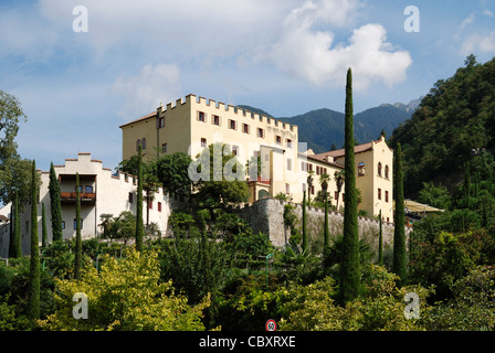 Château de Trauttmansdorff avec jardin botanique de Merano dans le Sud Tyrol. Banque D'Images