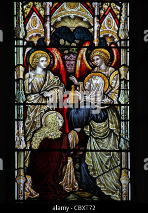 Un vitrail illustrant les anges au tombeau vide de Jésus, saint Pierre et St Paul Church, Charing, Kent Banque D'Images