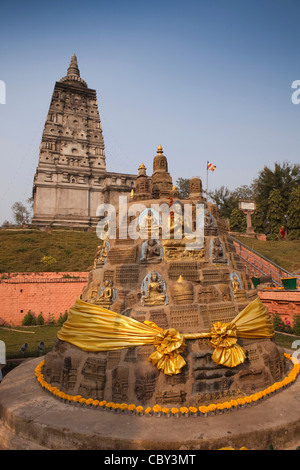 L'Inde, le Bihar, le Temple de la Mahabodhi Bodhgaya, lieu de culte où Bouddha méditait après avoir atteint l'illumination Banque D'Images