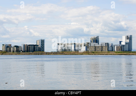 Leith Harbour,accueil de navires pétroliers de la mer du Nord,Forage,Fabrication,de stockage Entrepôts,transport en conteneurs, Édimbourg, Écosse,Leith Banque D'Images