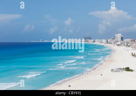 Vue depuis le 7ème étage de l'Hôtel Krystal, Cancun, Mexique, Zone de l'hôtel Banque D'Images