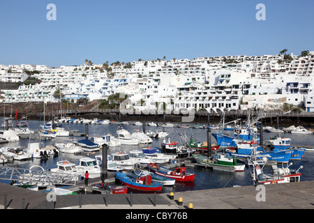 Bateaux de pêche de Puerto del Carmen, Lanzarote Banque D'Images