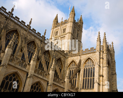 Détail de la 16e siècle, l'abbaye de Bath, y compris les arcs-boutants, Bath, Somerset, Angleterre, Royaume-Uni. Banque D'Images