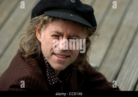 Sir Bob Geldof lance Sail8 a partir d'un yacht sur la rivière Hamble près de Southampton ce matin . Banque D'Images