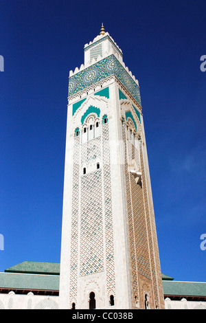 Casablanca - Grande Mosquée Hassan 11, dans des proportions monumentales et le deuxième seulement à La Mecque. Banque D'Images