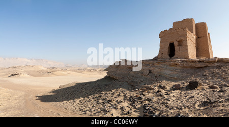 La forteresse romaine à Qasr el Labekha dans le désert près de Kharga Oasis Egypte Banque D'Images