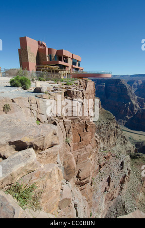 Grand Canyon Skywalk au-dessus du fleuve Colorado en Arizona Banque D'Images