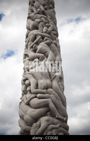 Dans le Parc de Sculptures de Vigeland Sculpture (également connu sous le nom de Frognerparken), Oslo, Norvège Banque D'Images