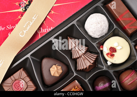 Hotel chocolat de qualité premium boîte-cadeau chocolats fabriqués à la main en Angleterre. Une boîte de sélection de Noël (2011). Banque D'Images