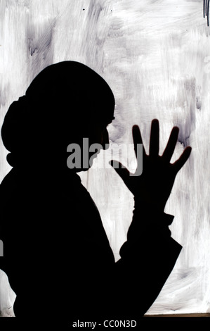 Kaboul. Hawca abri sécuritaire pour les femmes. Une jeune femme qui a fui la violence dans sa maison a été donnée à l'abri dans un refuge pour femmes Banque D'Images