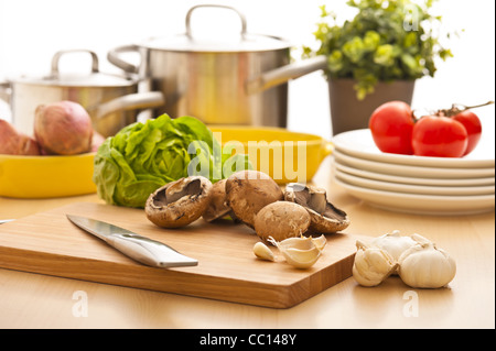 Cuisine nature morte, préparation pour la cuisson, le fond lumineux Banque D'Images