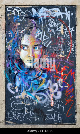 Barcelone, Espagne. Des graffitis. Woman's face Banque D'Images