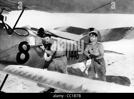 VICTOR MCLAGLEN, REGINALD DENNY, la patrouille perdue, 1934 Banque D'Images